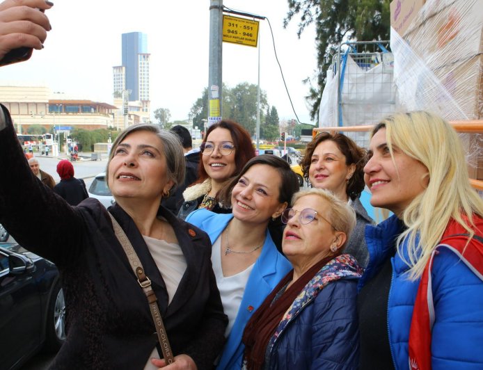 KARABAĞLAR'DA İKRAMİYE VE MESAİLER EKSİK AMA TAM MAAŞ BU GECE HESAPLARDA !